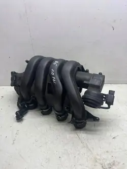 Intake Manifold VW GOLF V 06F133210M 2.0L 2005