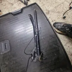 Elektrisk aktuator baklucka VÄNSTER/HÖGER för ALHAMBRA SHARAN 2010+