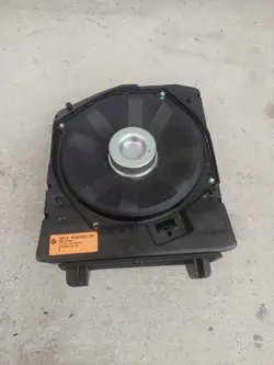 MINI COOPER F55 F56 Höger subwoofer OEM 9256350