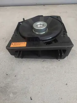 MINI COOPER F55 F56 Höger subwoofer OEM 9256350