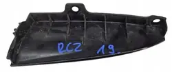 Protector de guardabarros izquierdo delantero usado OEM YM21502180