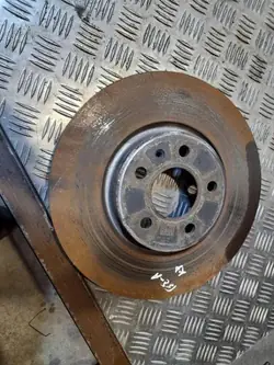 Audi A4 Allroad Vorderer Bremsscheibe OEM 8R0615301F