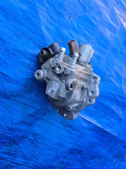 OEM 04B130755K inspuitpomp voor VW 1.6 TDI