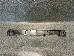 BMW I3 I01 Jäähdyttimen Kiinnike OEM