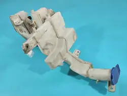 Tuulilasinpesunesteen Säiliö VW Passat B7