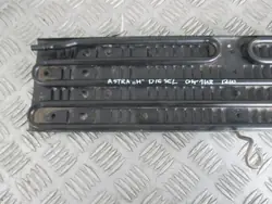Bränslekylare OEM CHŁODNICA PALIWA OPEL ASTRA H 04-14r