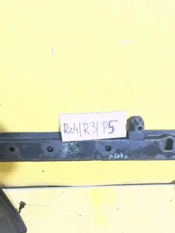 Poutre avant inférieure Renault Clio III OEM YBV19594