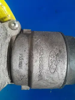 Öljynjäähdyttimen Suodinkotelo Ford Ranger Raptor OEM JB3Q-6B624-BA