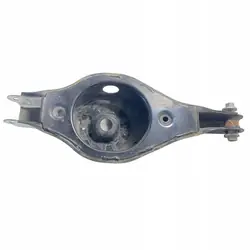 Nissan Murano Z52 2022 Braccio di Controllo Superiore Posteriore Destro OEM