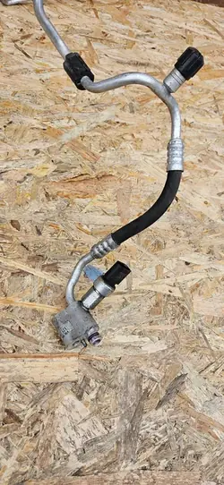 Tuyau de climatisation Volkswagen OE 1K0820741BN