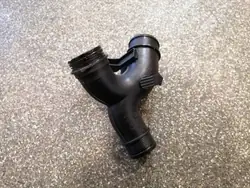 Intercoolerpijp OEM 7L6145795RL voor Audi Q7 3.0L Diesel