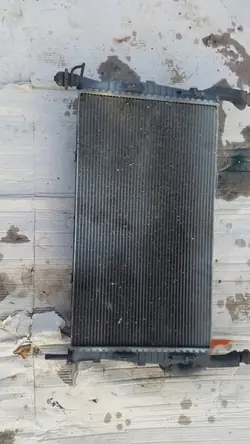 Conjunto de radiador completo Ford OE 6410B028