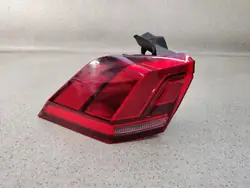 Faro Posteriore Sinistro nel Parafango VW Tiguan II 5NA AOP45774