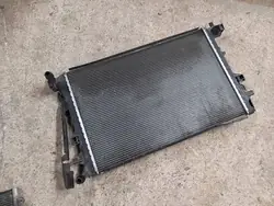 Radiador de agua VW PASSAT B8 14- GTE Híbrido 5Q0121251HH