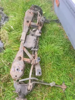 Viga Suspensión Trasera OEM BELKA ZAWIESZENIA TYŁ VOLVO V50