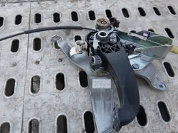Levier de Frein à Main Mercedes W212 OEM A2124200184