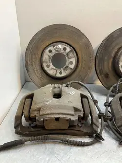 BMW OE Jarrukokonaisuus OEM 6036 5-sarja F10/F11