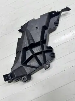 Supporto paraurti anteriore destro AUDI A7 C7 4G8807284C