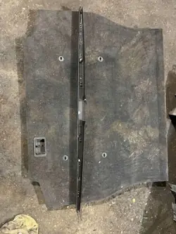 Heckklappenschloss-Abdeckung BMW X5 E53 OEM 51597132206