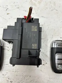 Mando Audi OEM 8K0959754CM - Pieza original usada