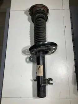 Fram vänster stötdämpare Peugeot 208 I 2008