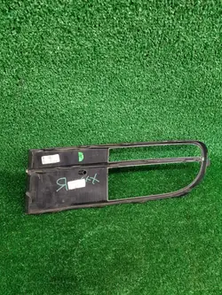 Grille de pare-chocs droit OEM 5C5853666E VW Beetle