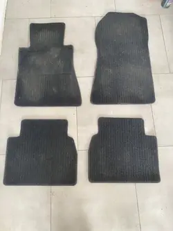 Kit tapis OEM SDV10444 pour Mercedes W201 190