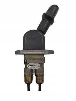 Volvo FL7 Handbremsventil OEM 20718054 9617321370