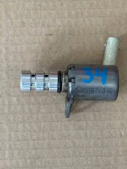 Kamaxelstyrventil OEM 06K115243R - Begagnad