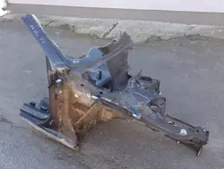 Audi A4 B9 17R oikea etulokasuoja OE