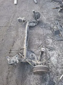 OEM Hinterachsschwinge für Renault Clio IV HB 1.5DCI