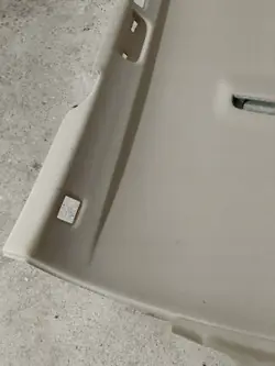 Plafonnier Crème OEM KREMOWA NAIRDA pour Audi A6 C6 Avant