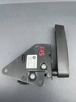 Fechadura do porta-malas direita BMW X5 F15