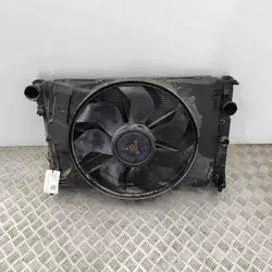 Pièce de refroidissement d'occasion OEM A2049060212 Mercedes