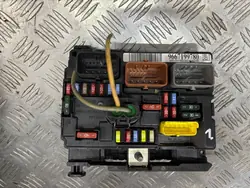 Caja de fusibles CITROEN C3 1.6 HDI Ordenador BSMR 09 9667199780