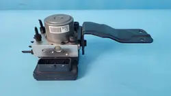 Pompe ABS HYUNDAI i30 III OEM G4589-38500 Occasion