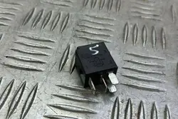 Relä MERCEDES-BENZ C (W204) 2.1L diesel 2009 A0025428319