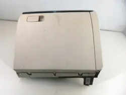 Compartimento de almacenamiento VW usado OEM 5C7857097AE