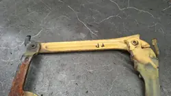 Charnière de capot droit avant Mercedes W123 OEM zawias maski prawy przod mercedes w123