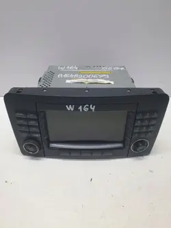 Mercedes-Benz Radio OEM A1648200679 für ML W164