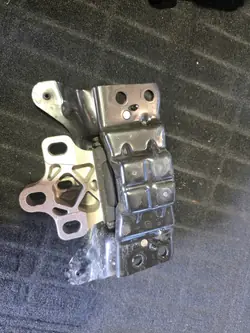 Support de transmission 5Q0199555AS VW Golf VII DSG