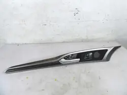 Ford DS73-F22601-BHW Dörrlist Vänster Fram