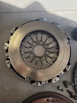 Conjunto de embreagem Valeo Diesel volante bimassa com rolamento