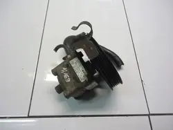 Bomba de direção VOLVO 2.4 D5 30741122