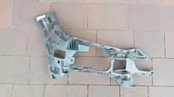 Guia de para-choque dianteiro direito Mercedes E-Class W212 2013-2016