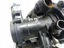 AUDI A5 F5 2.0 TFSI Pompe à Eau Boîtier Thermostat OE 06L121012H