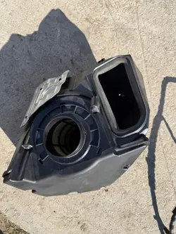 Audi Luftfiltergehäuse OEM 8W0133835AB Gebraucht