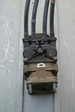 Renault OE 5010260033 Brake Main Valve