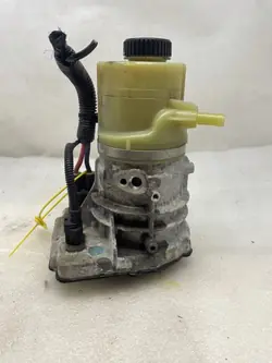Pompe de direction assistée Renault OE 491108485R