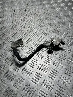 Abrazadera terminal batería OEM 5WA915181C para Seat Leon